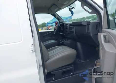 2020 Chevrolet Express Cargo Rwd 2500 Regular Wheelbase Wt from USA, damaged, VIN 1GCWGAFP4L1153737